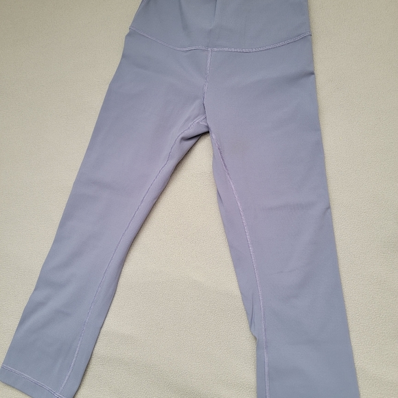 2 pairs of Lululemon size 6